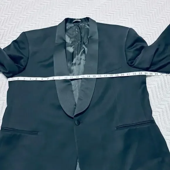 Paolo Vista black tuxedo jacket